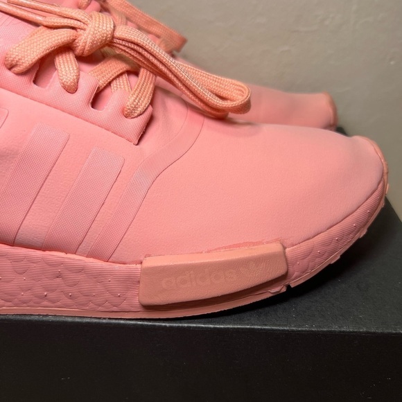 Adidas Nmd R1 Women Size 7.5 New With Tag And Original Box. Beautiful Pink. - Picture 11 of 14